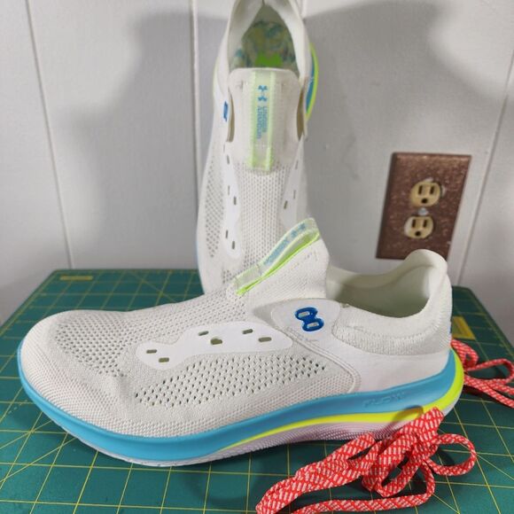 Under Armour UA Flow Synchronicity New Environment Running Shoes - Picture 1 of 12